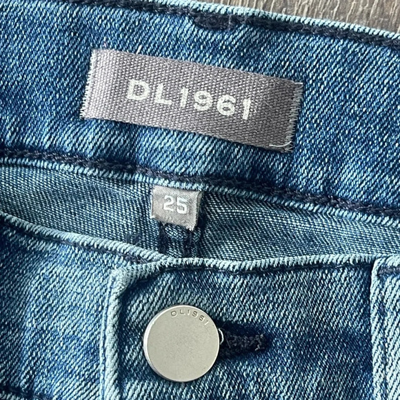 DL1961 | Mara Straight Mid-Rise Ankle Jean, 25 - Picture 4 of 6